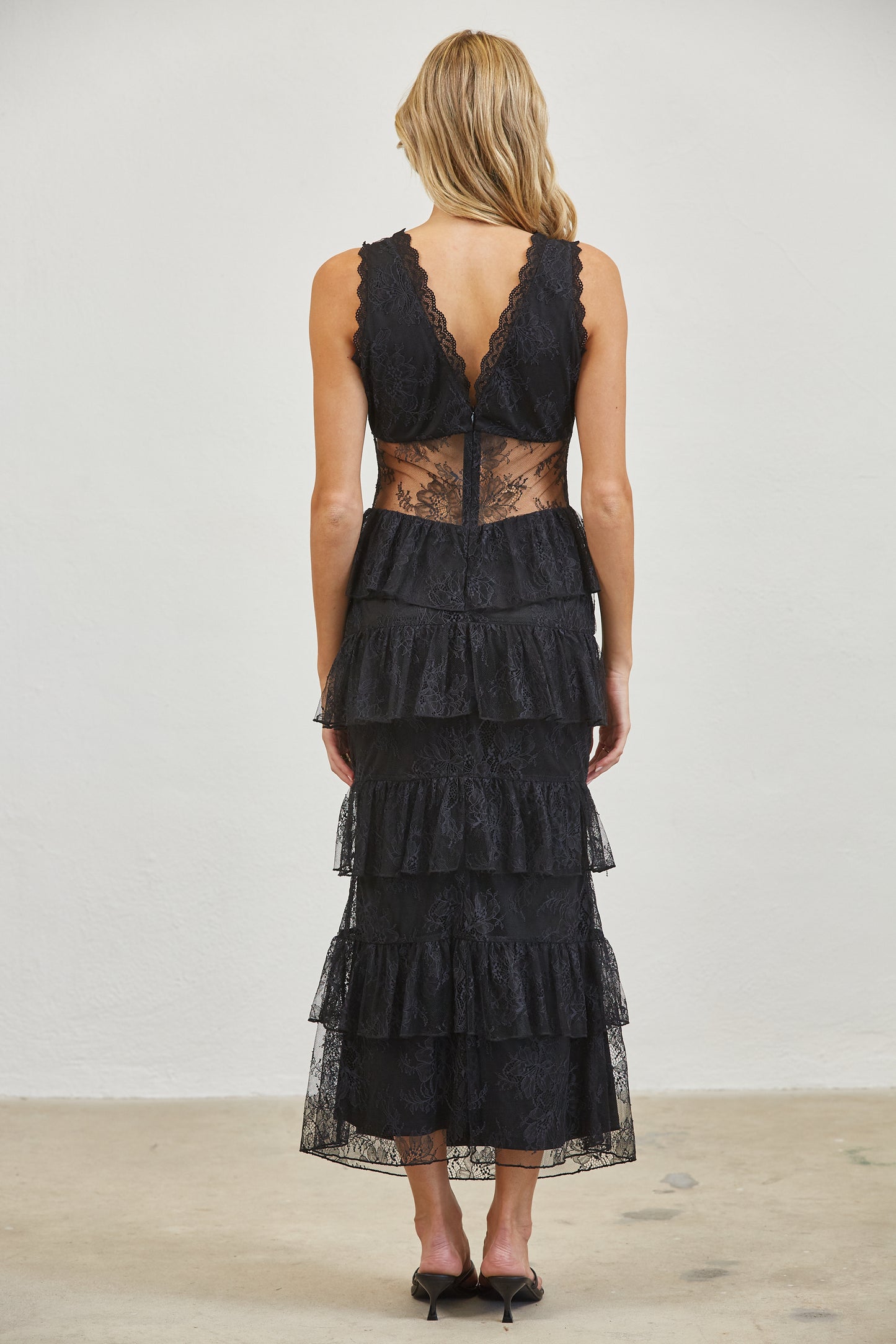 MIDNIGHT ROMANCE LACE TIERED MIDI DRESS - CHOCOLATE