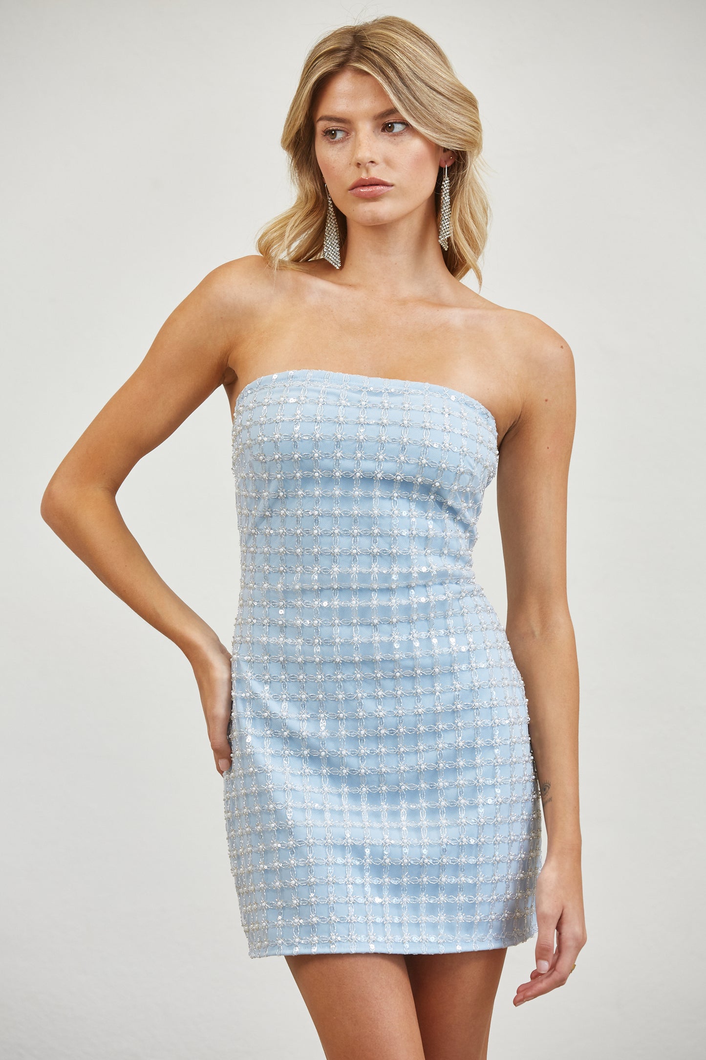 TEXTURED STRAPLESS LACE-UP MINI DRESS - BABY BLUE