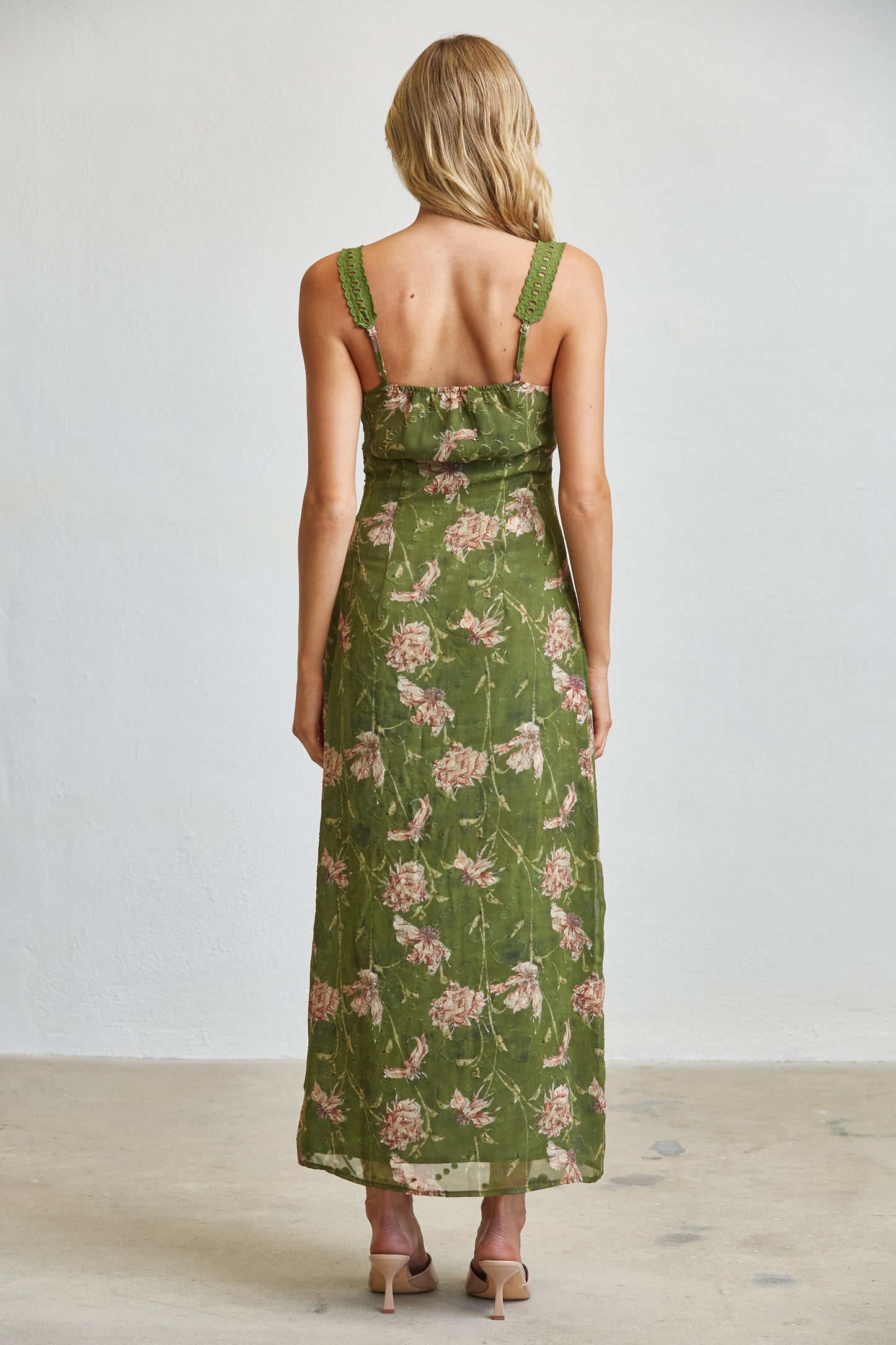 FLORAL PRINT CROCHET STRAP MAXI DRESS