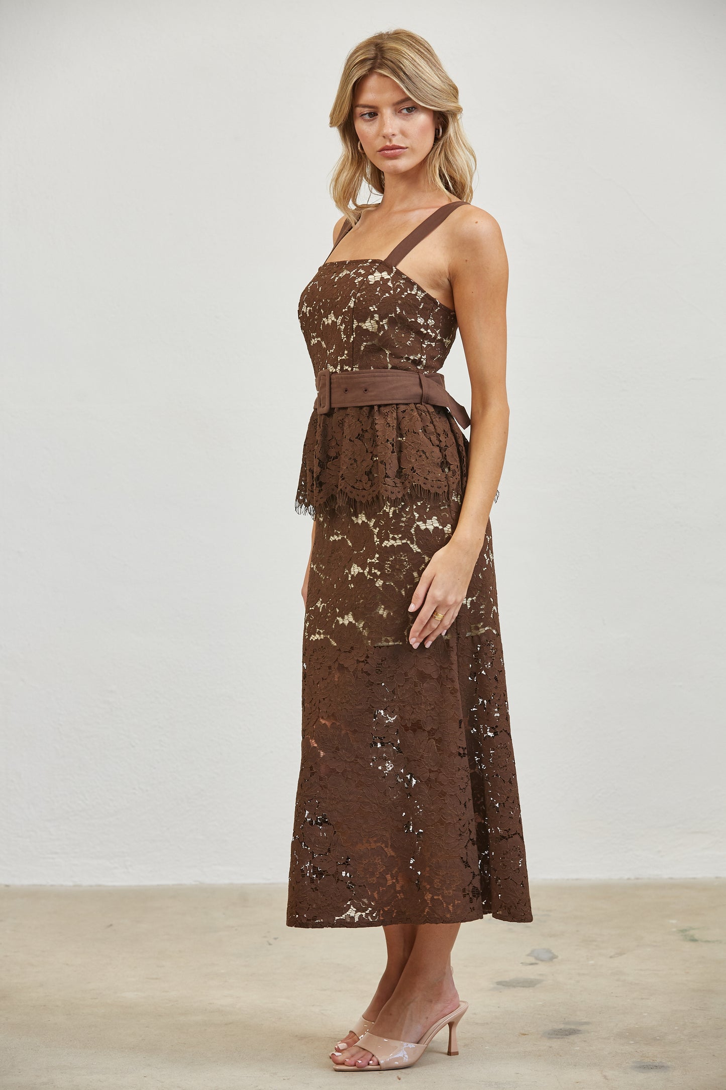BELTED LACE PEPLUM MIDI DRESS - BROWN
