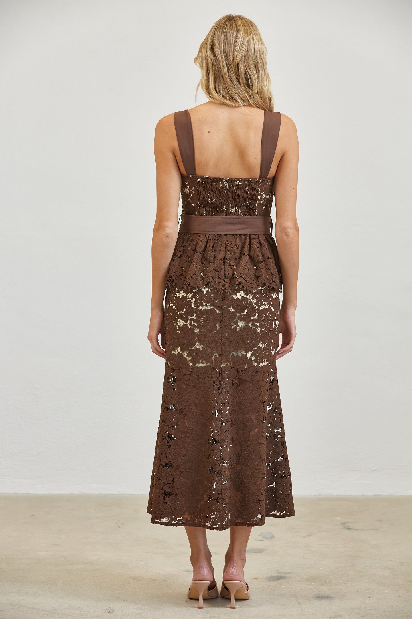 BELTED LACE PEPLUM MIDI DRESS - BROWN