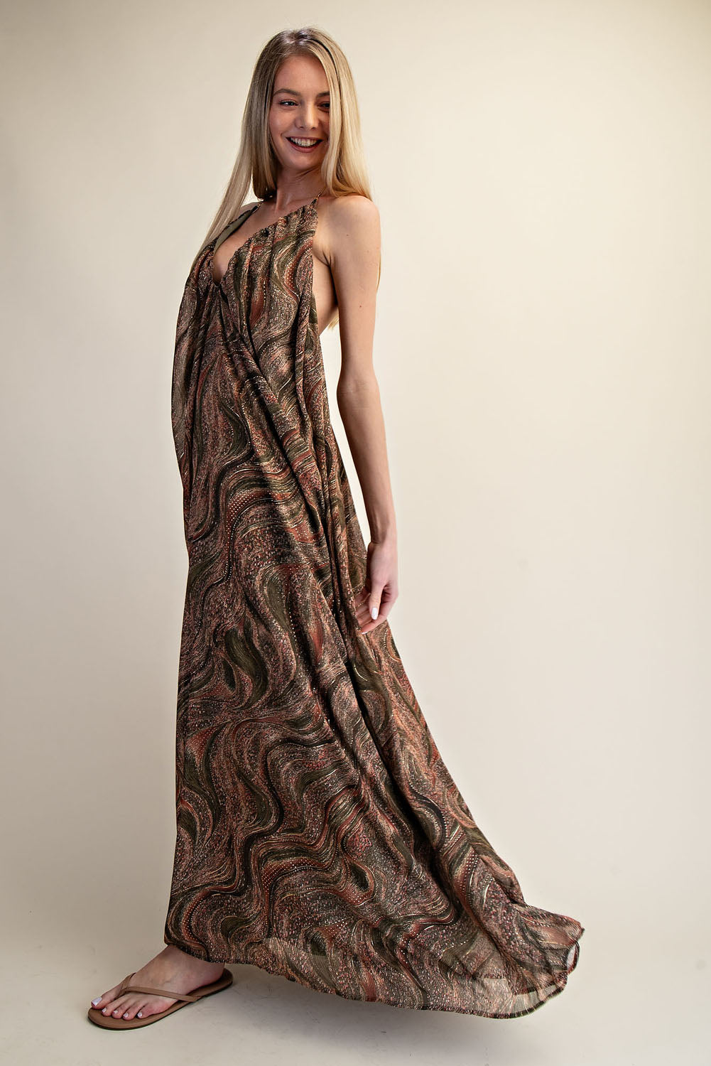 PRINTED HALTER OPEN BACK FLOW MAXI DRESS
