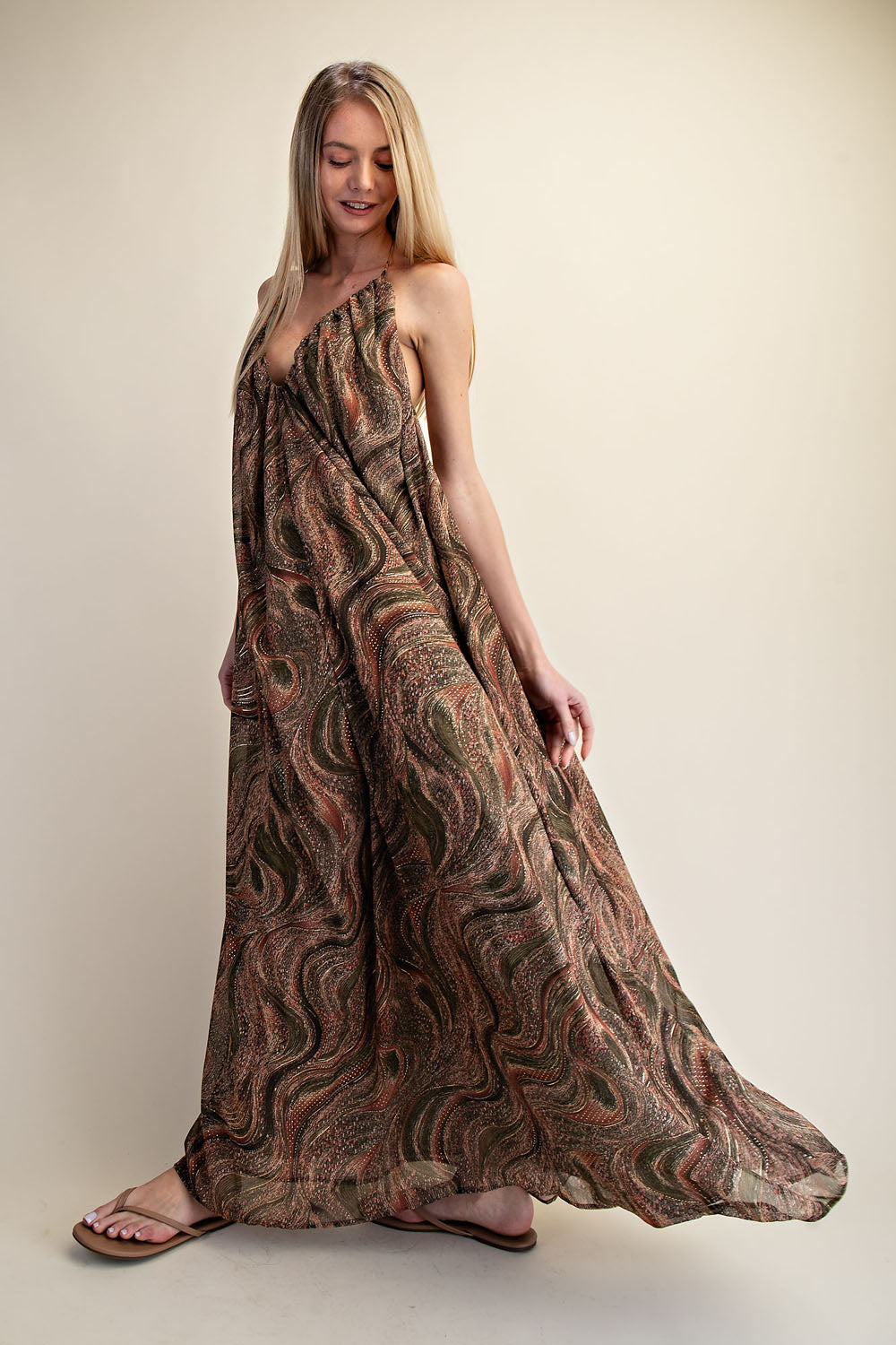 PRINTED HALTER OPEN BACK FLOW MAXI DRESS