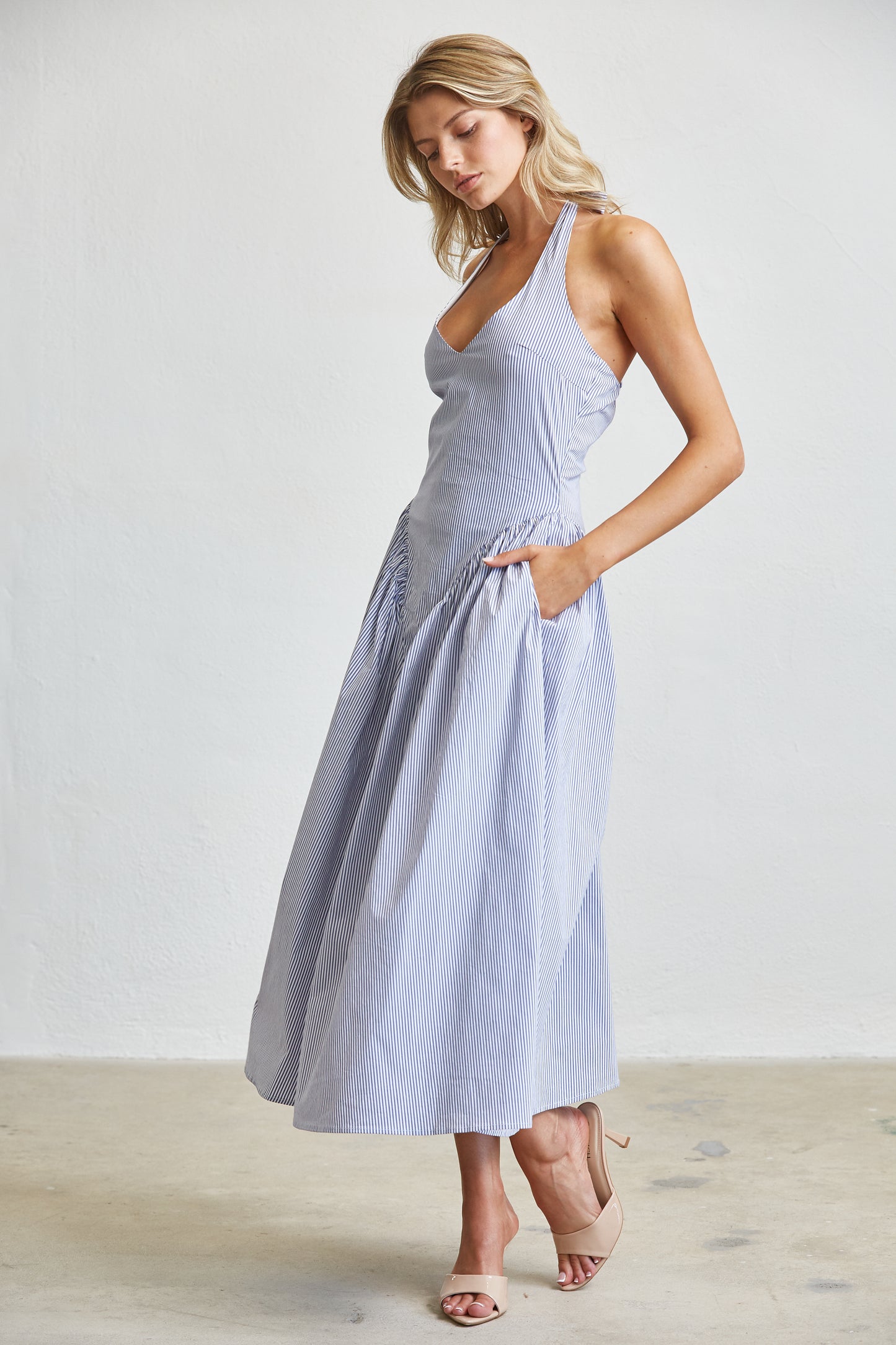 TULLE HALTER NECK MAXI DRESS WITH POCKETS