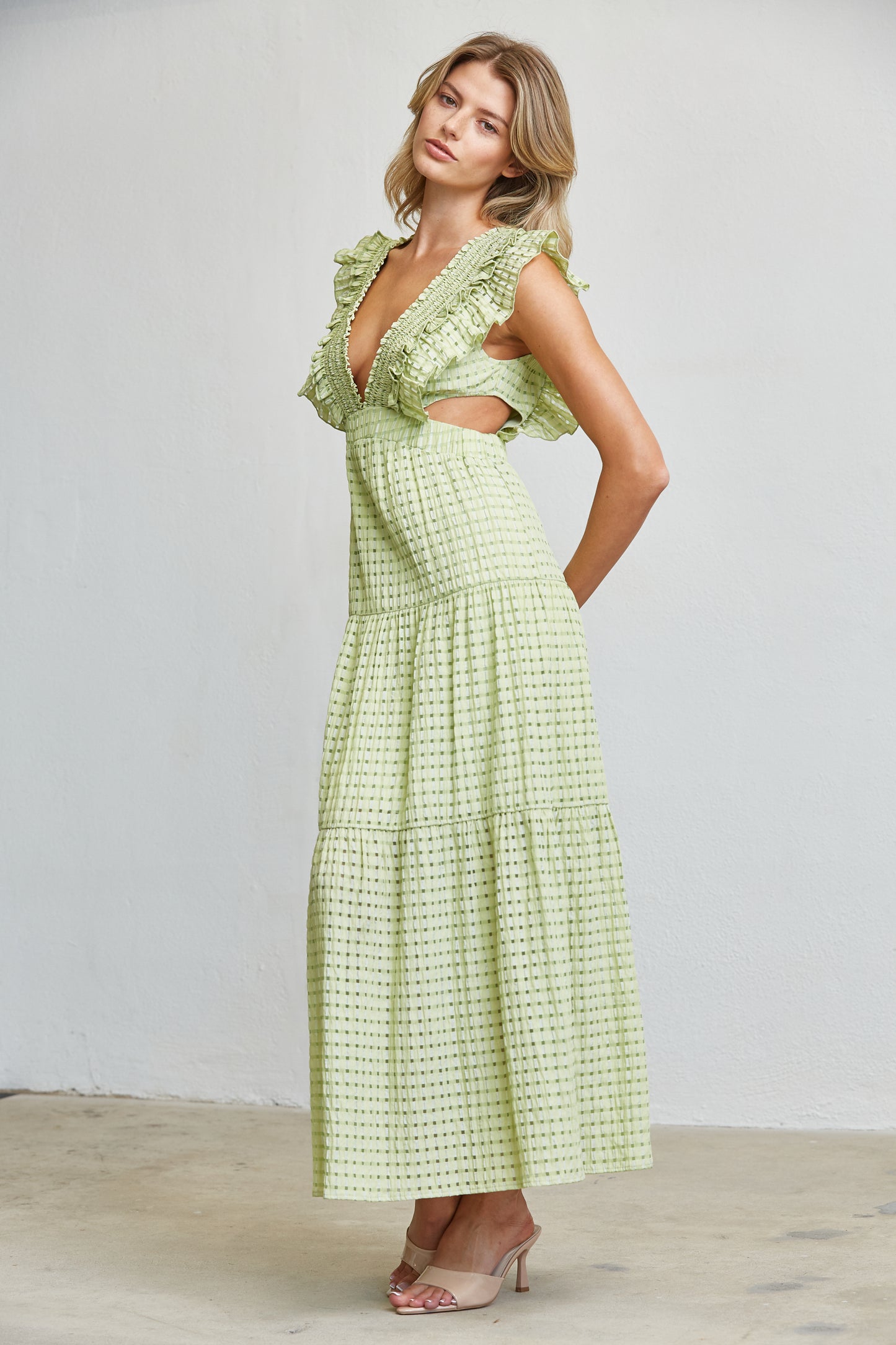 TEXTURED RUFFLE SLEEVE CUT-OUT MAXI DRESS - MATCHA