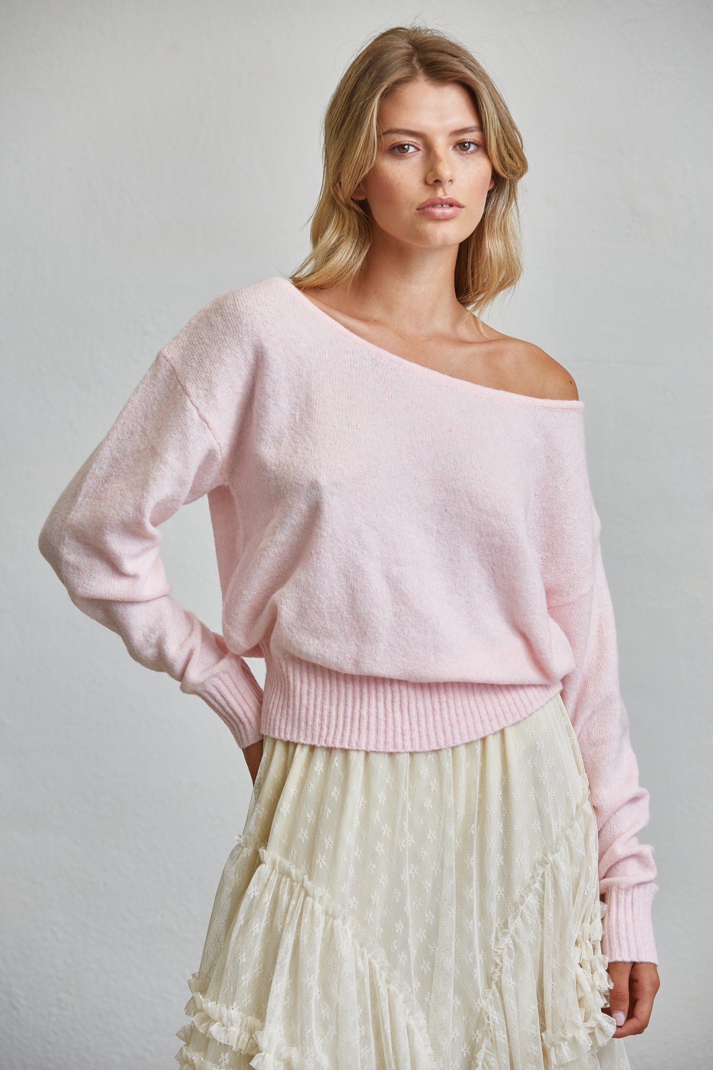 OFF SHOULDER CLOUD SWEATER
