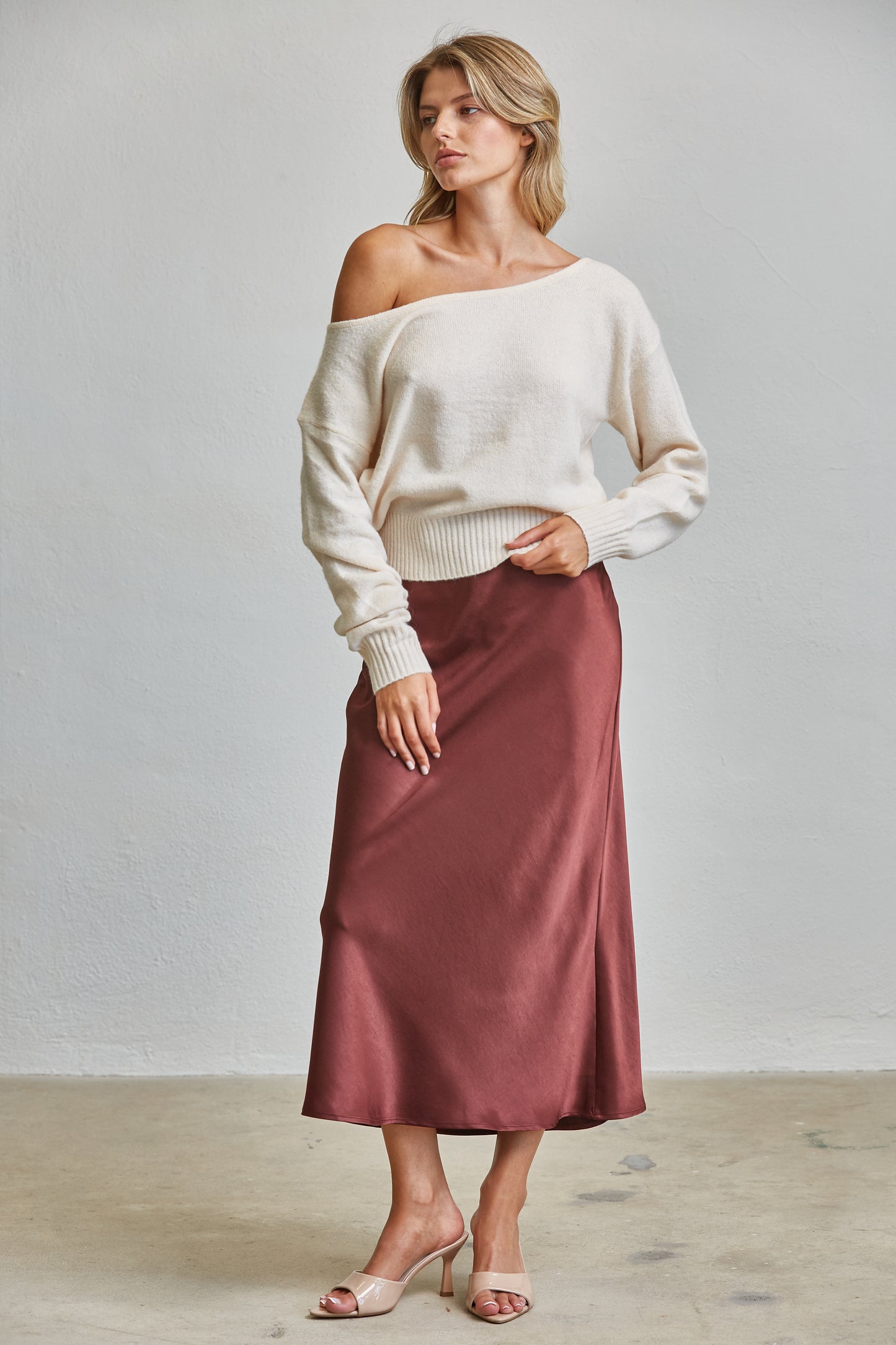 OFF SHOULDER CLOUD SWEATER