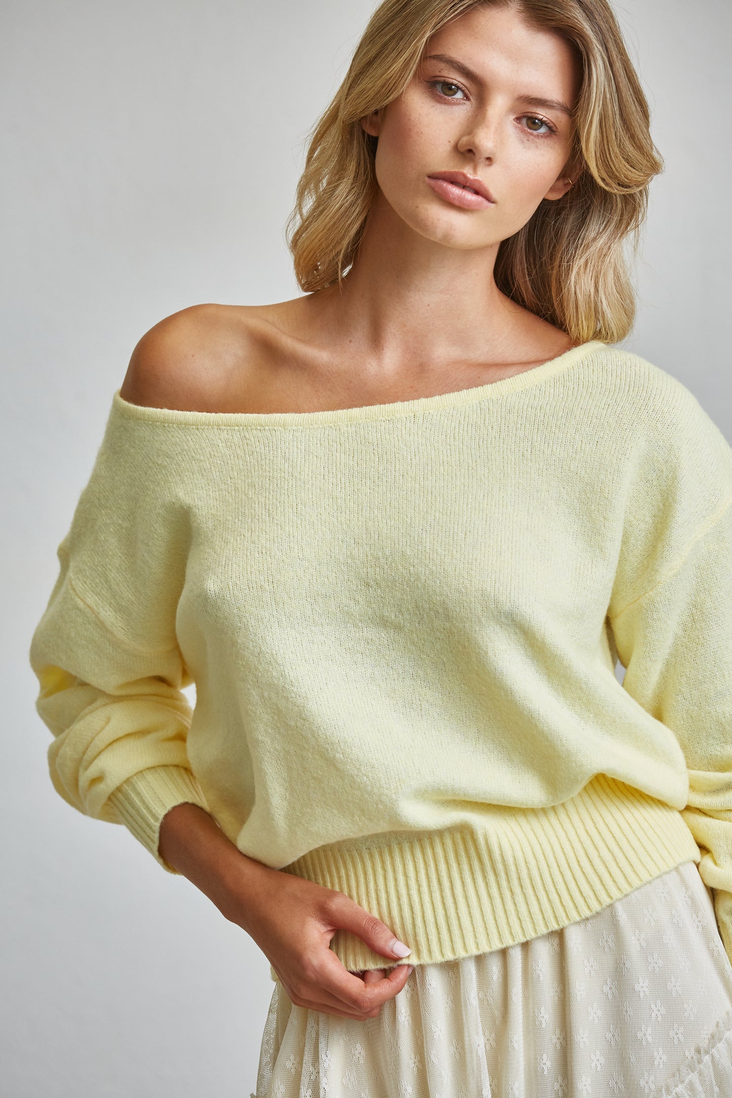 OFF SHOULDER CLOUD SWEATER