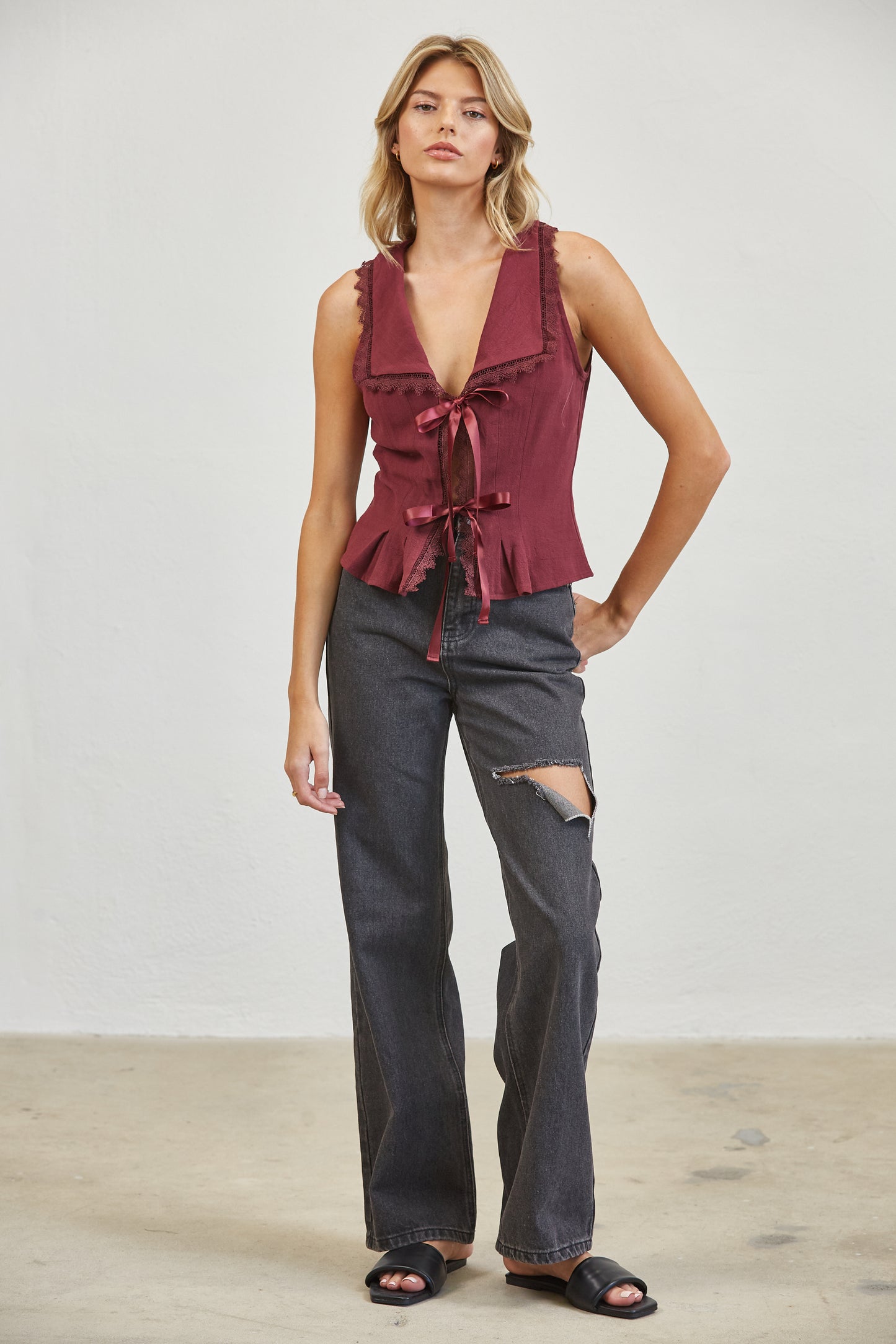 RIBBON TIE LINEN BLEND LACE TRIM BLOUSE - PLUM