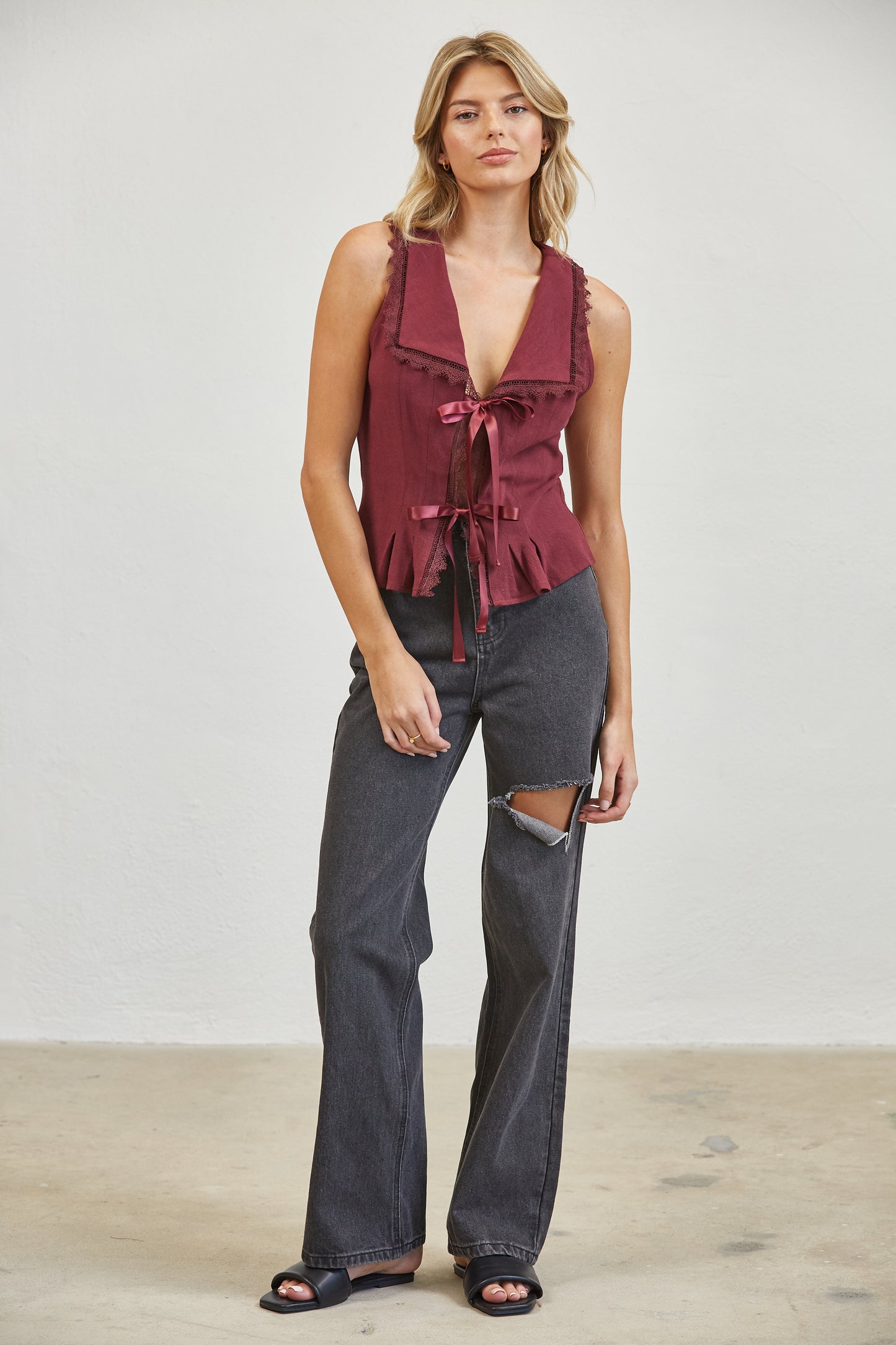 RIBBON TIE LINEN BLEND LACE TRIM BLOUSE - PLUM