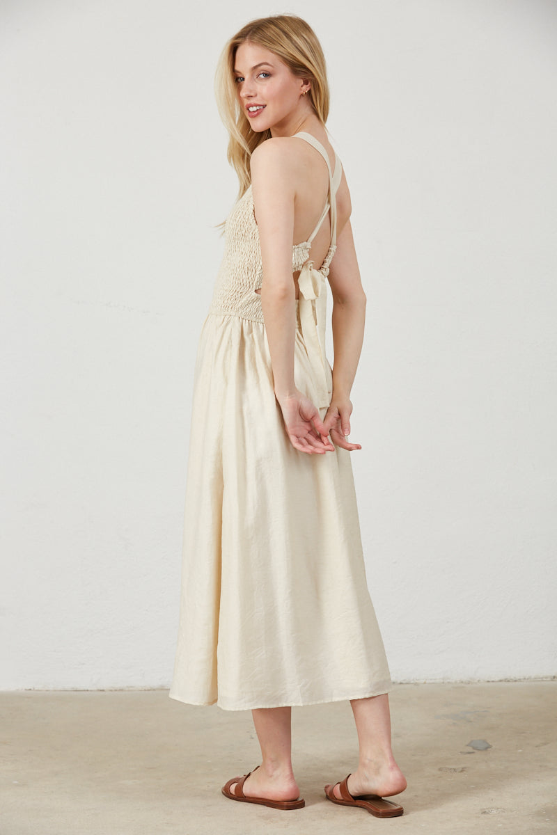 SMOCKED TOP SIDE POCKETS MIDI DRESS