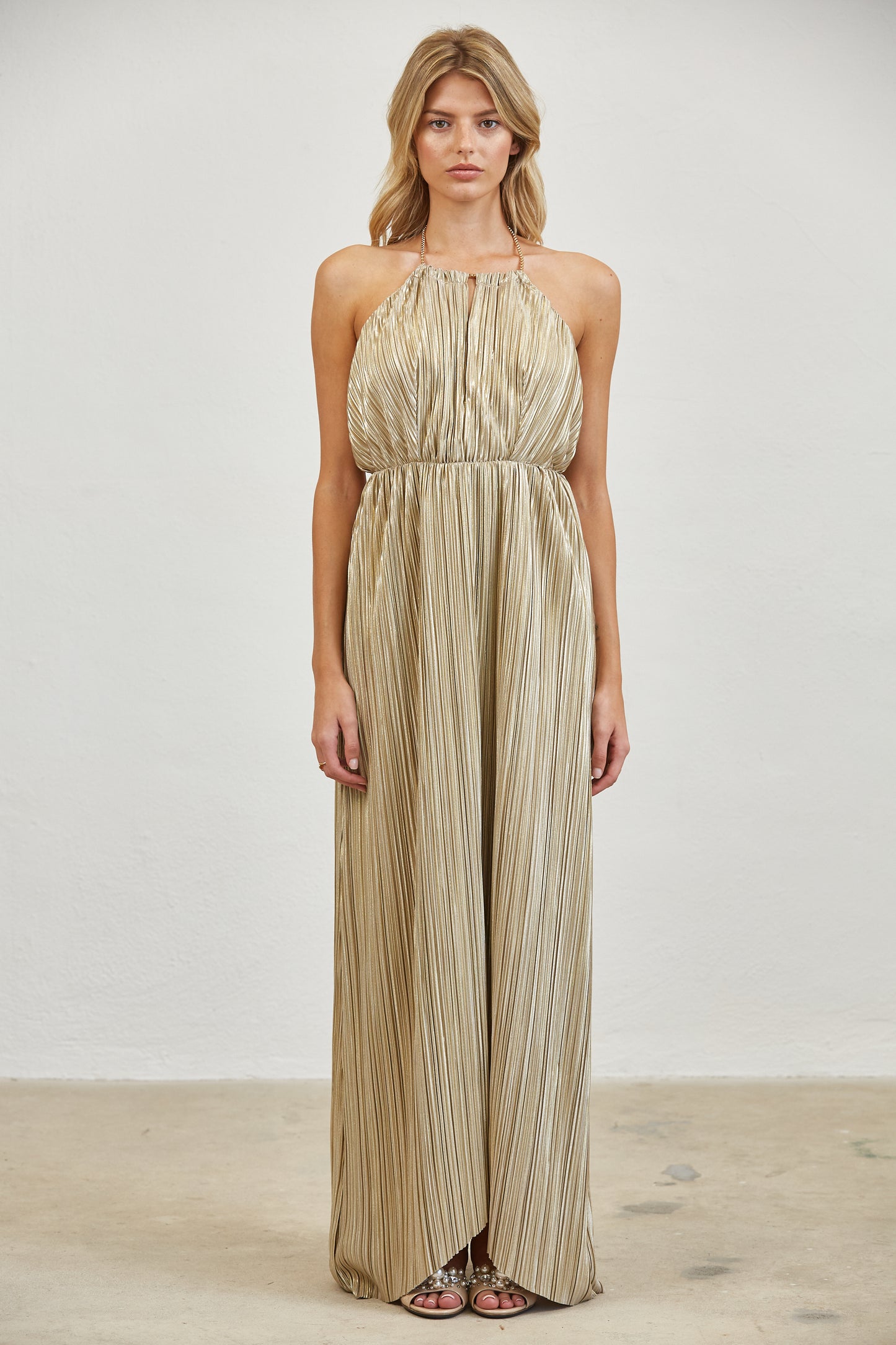 GOLDEN DUNE PLEATED HALTER MAXI DRESS