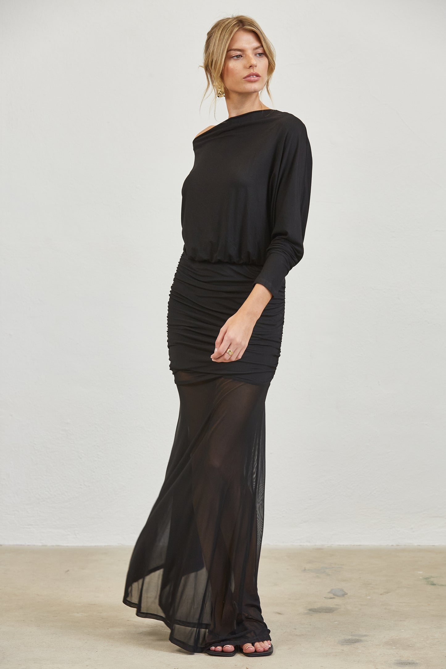 RUCHED ONE SHOULDER MESH MAXI DRESS - BROWN