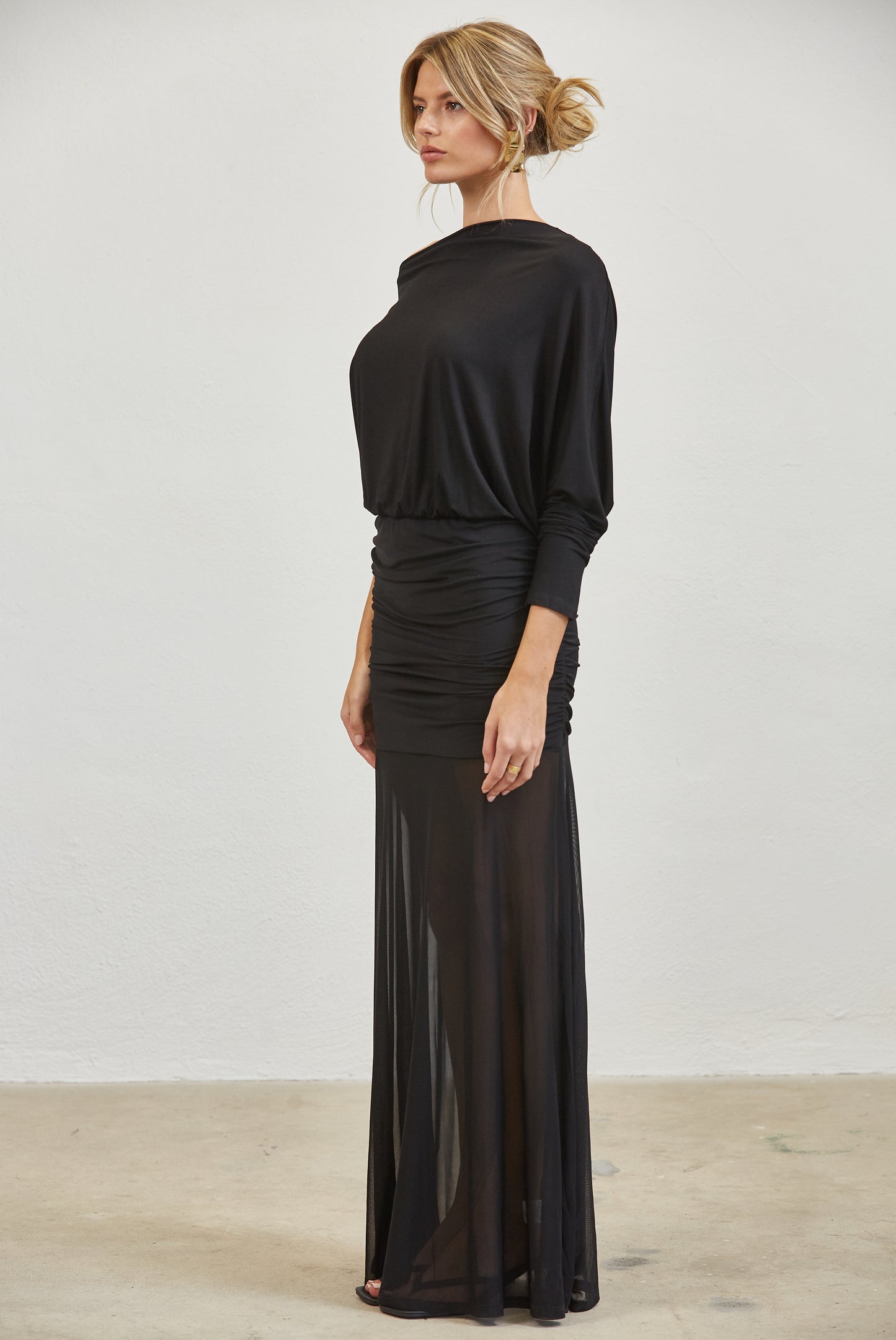 RUCHED ONE SHOULDER MESH MAXI DRESS - BROWN
