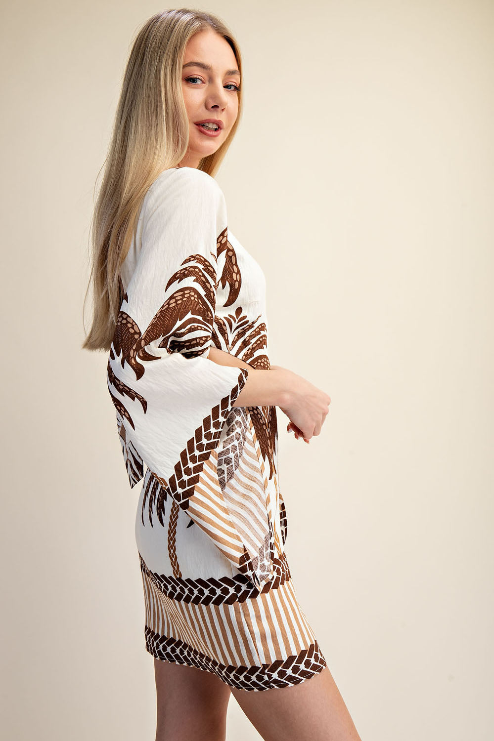 OPEN BACK LONG SLEEVE  PALM TREE PRINT MINI DRESS - BROWN