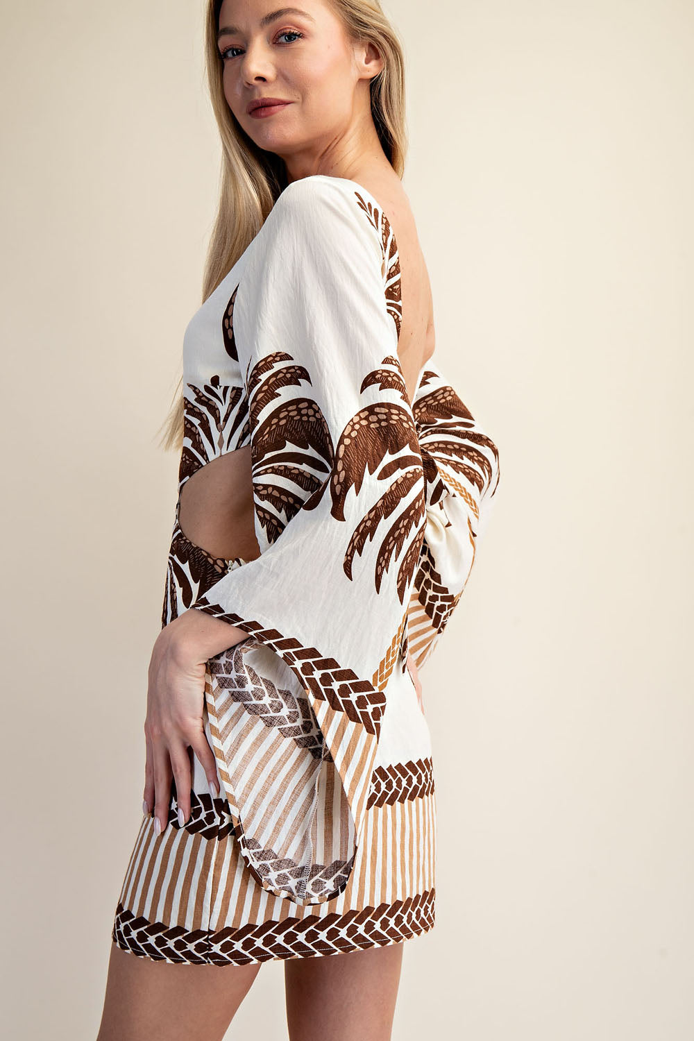OPEN BACK LONG SLEEVE  PALM TREE PRINT MINI DRESS - BROWN
