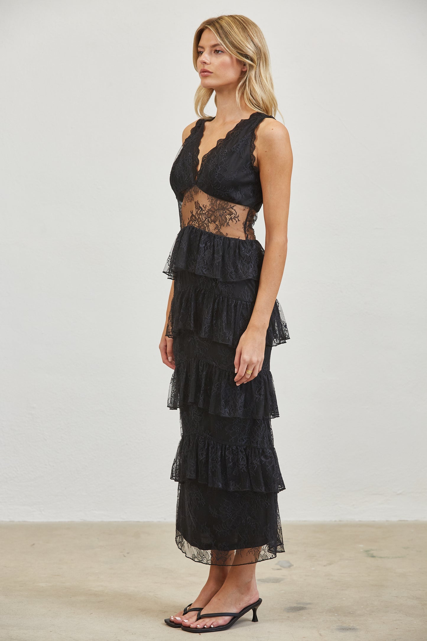 MIDNIGHT ROMANCE LACE TIERED MIDI DRESS - CHOCOLATE