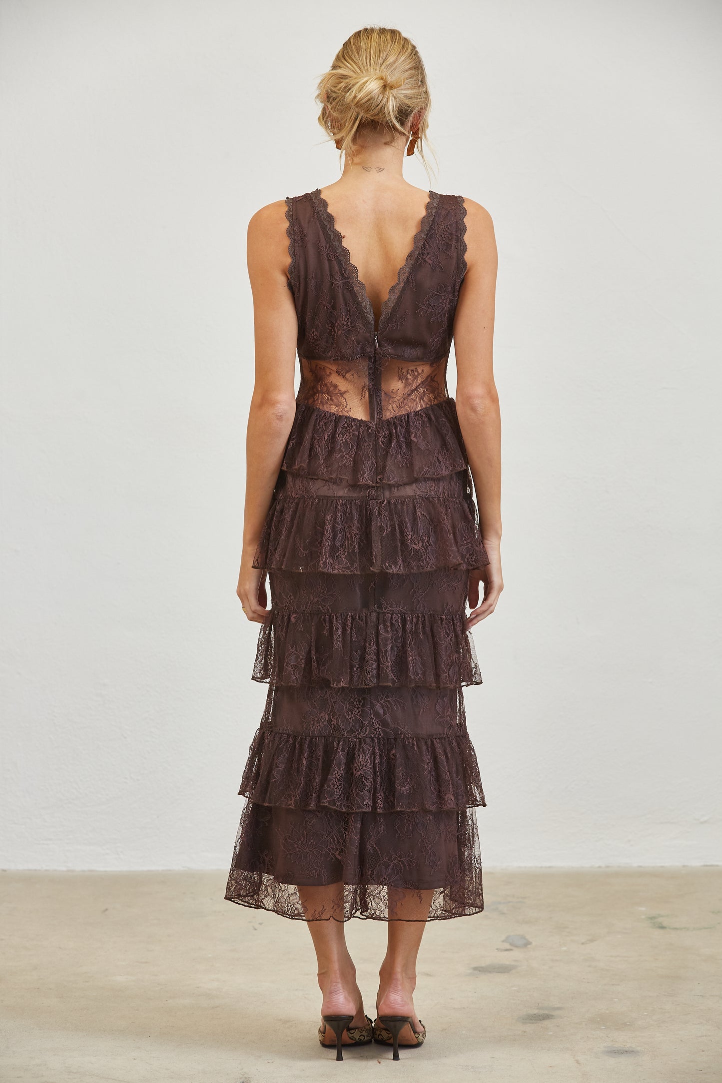 MIDNIGHT ROMANCE LACE TIERED MIDI DRESS - CHOCOLATE