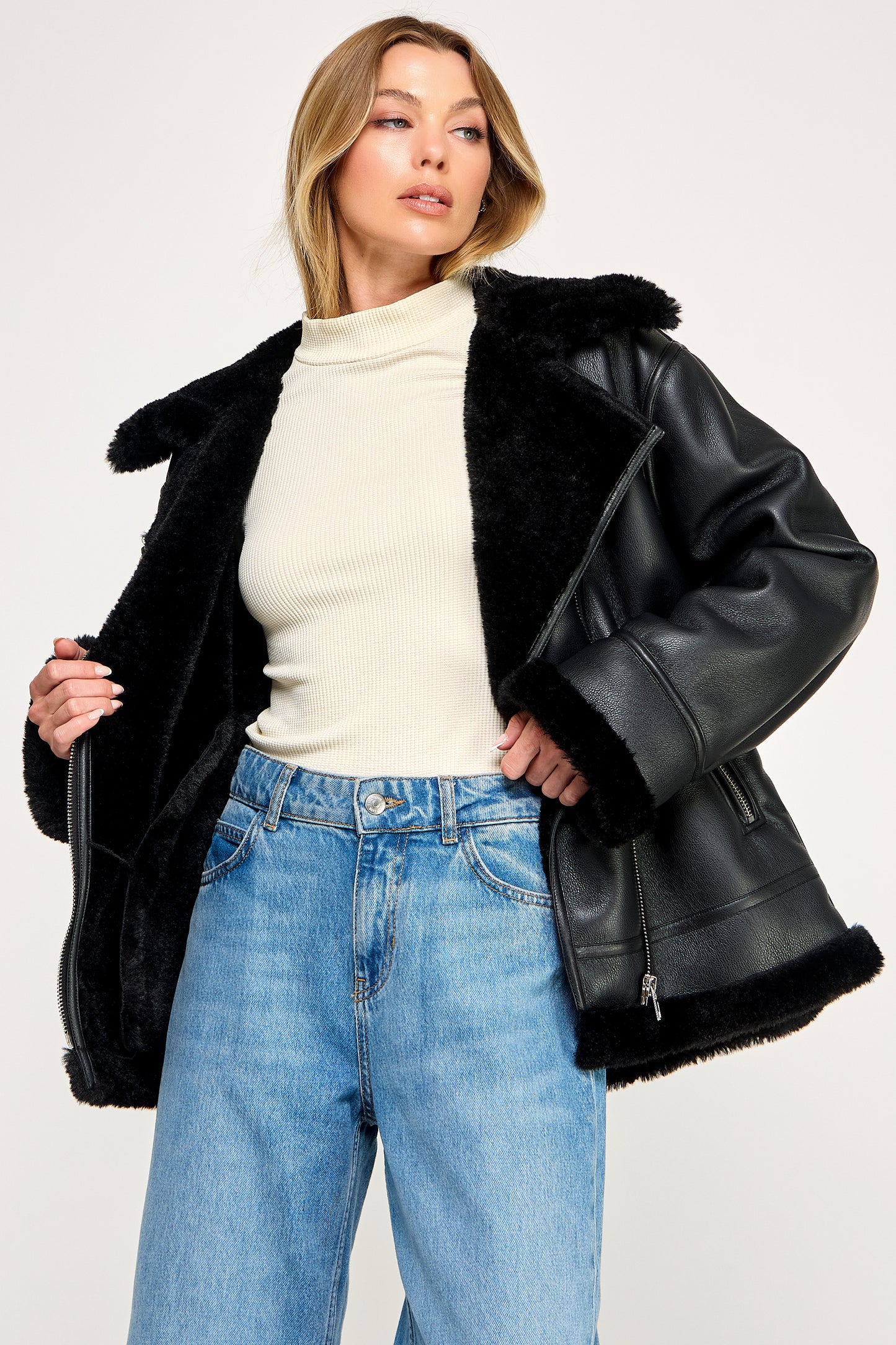 OVERSIZED PILOT JACKET