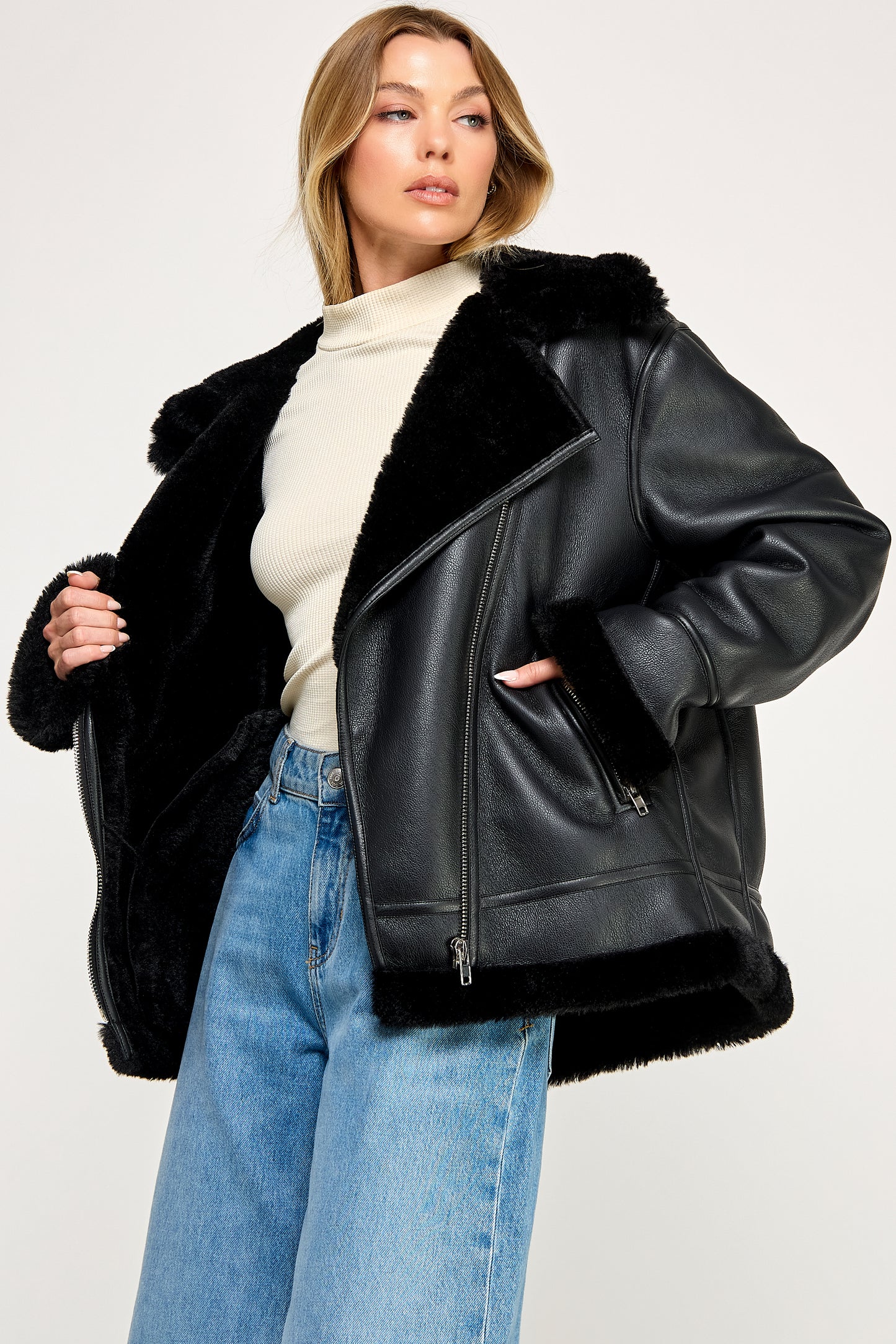 OVERSIZED PILOT JACKET