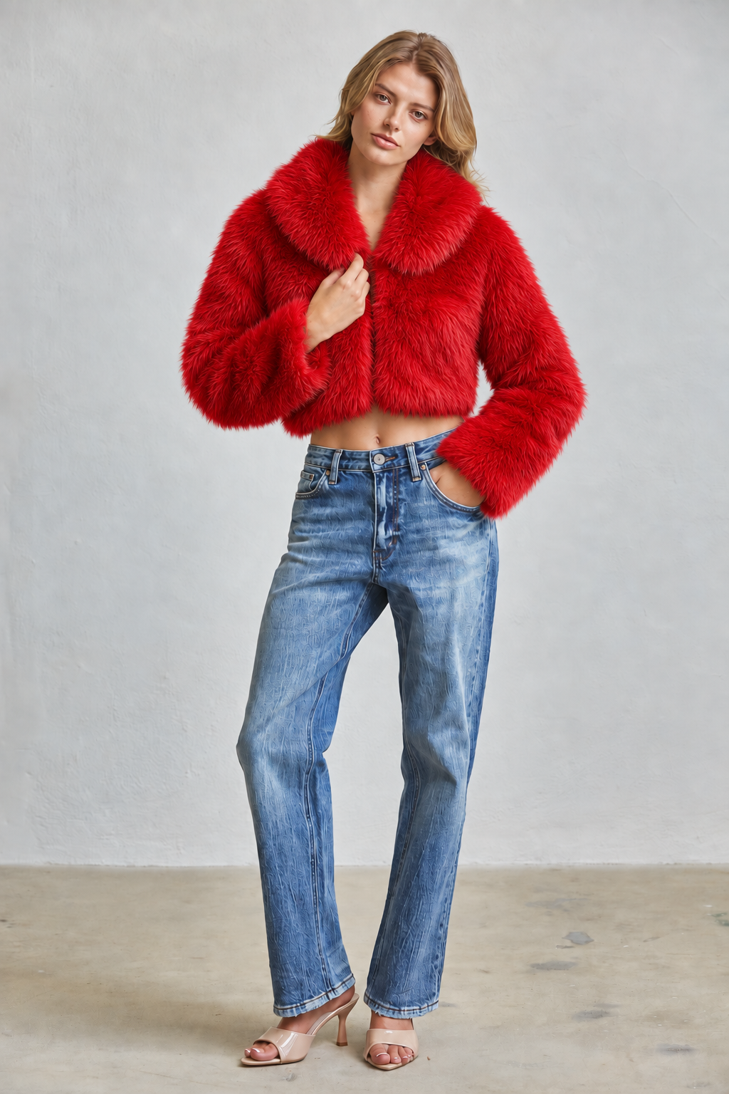 PLUSH FAUX FUR CROPPED JACKET